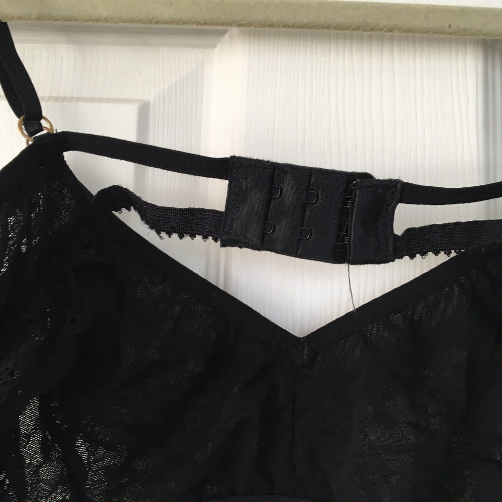 Black lace bralette - Picture 4 of 5